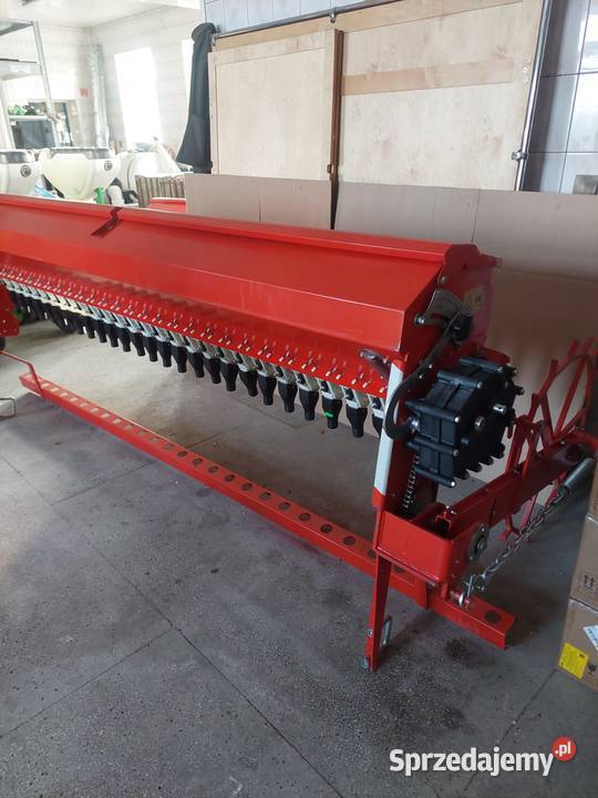 Siewnik poplonów siewnik do traw Olesno