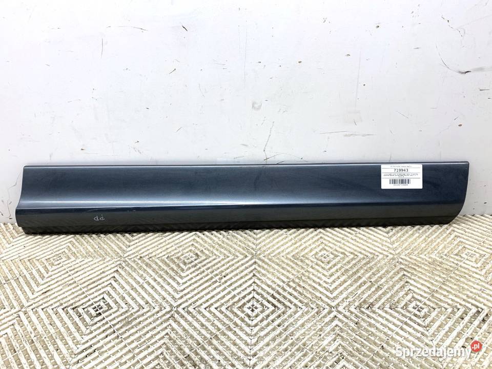 LISTWA DRZWI PRAWY PRZÓD AUDI Q7 4L Hatchback osobowe