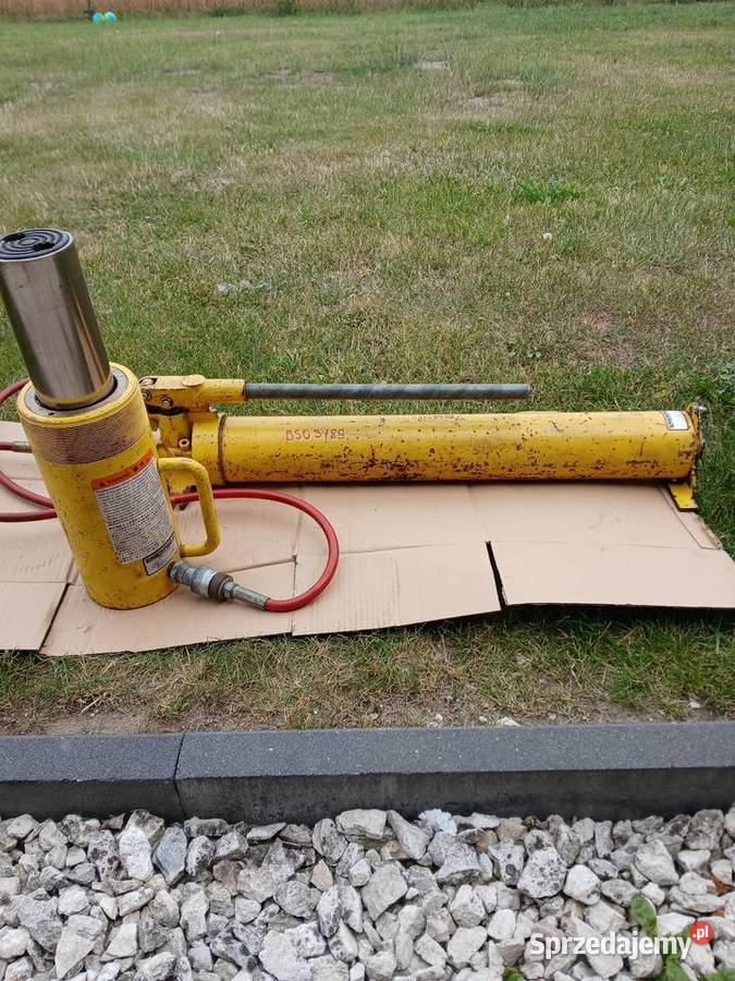 Sprzedam podnosnik z pompą m ENERPAC RC 506 50 Pajęczno