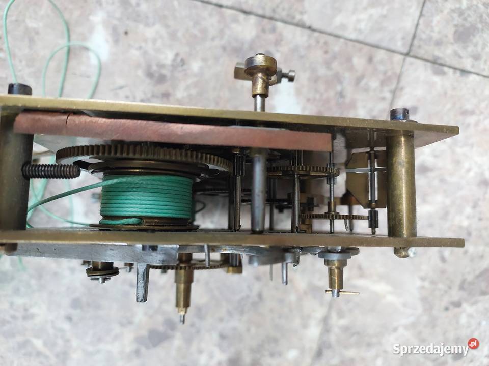 721 Mechanizm starego zegara linkowego żyłkowego