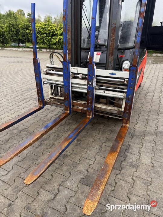 paletyzer wideł CASCADE z przesuwem bocznym 2500 sprzedam