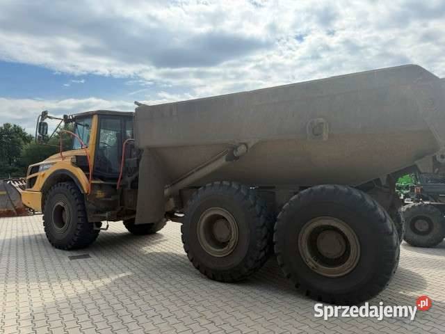 Wozidlo Volvo A25 G kolebowa wywrotka 6x6 Kabina