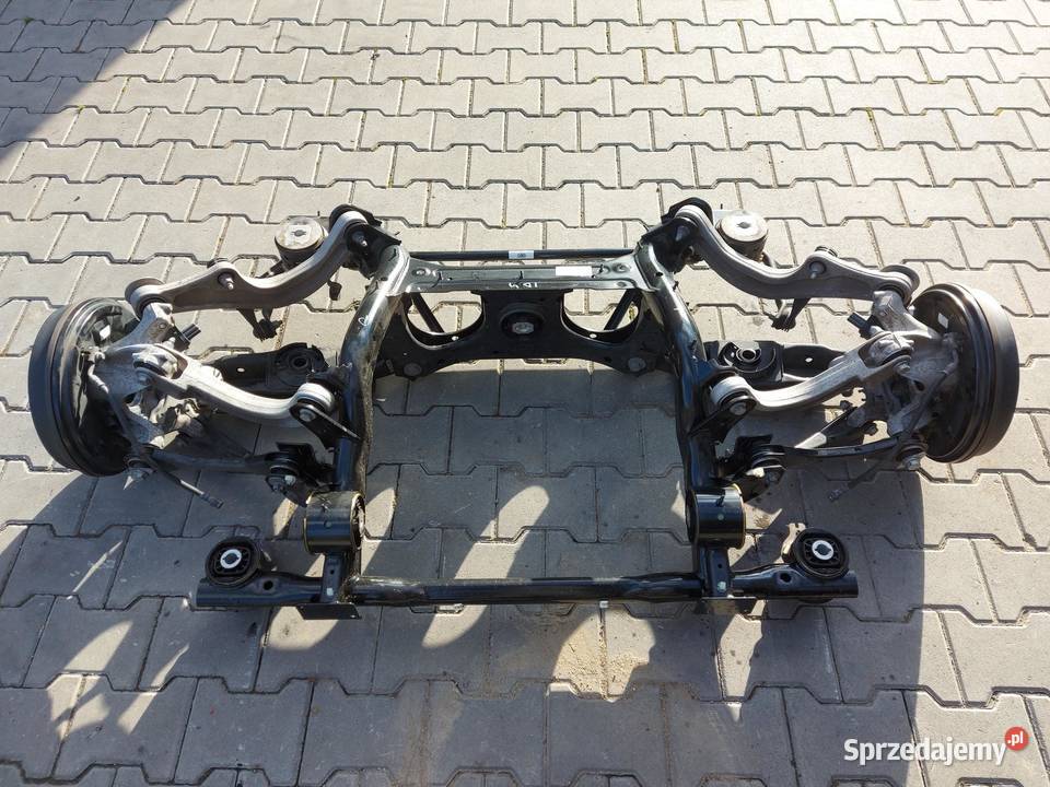 VW ID4 11A 2024r SUV 5D ZAWIESZENIE BELKA SANKI osobowe