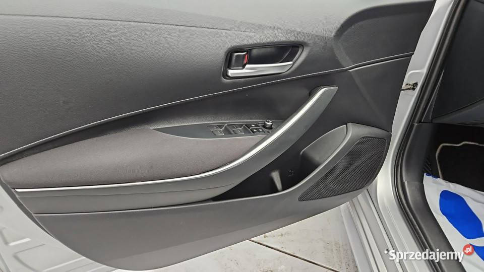 Toyota Corolla 20 Hybrid Trek Z Polskiego Salonu kurtyny powietrzne Warszawa