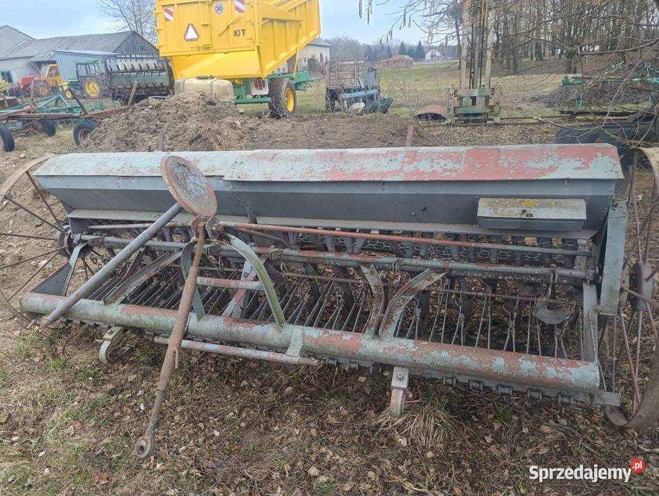 Siewnik do zboża nie Poznaniak nieuszkodzony Siewniki i sadzarki Bełchatów