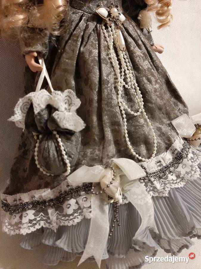 Stara przepiękna misternie wykonana lalka Inowrocław