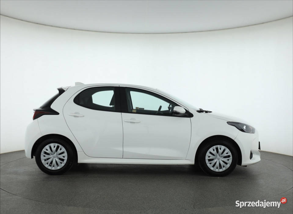 Toyota Yaris 15 VVTi Hybrid Piaseczno