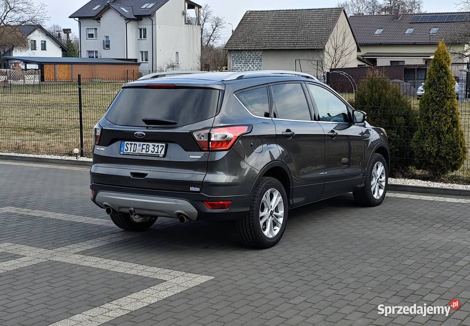 Ford Kuga Titanium 15 Benzyna bogate wyposażenie Kuga Wola