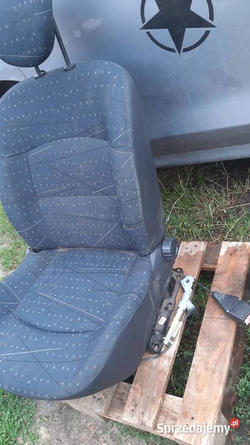 fotel prawy przedni RENAULT CLIO II FL THALIA 5 Fotele i kanapy Dębno sprzedam