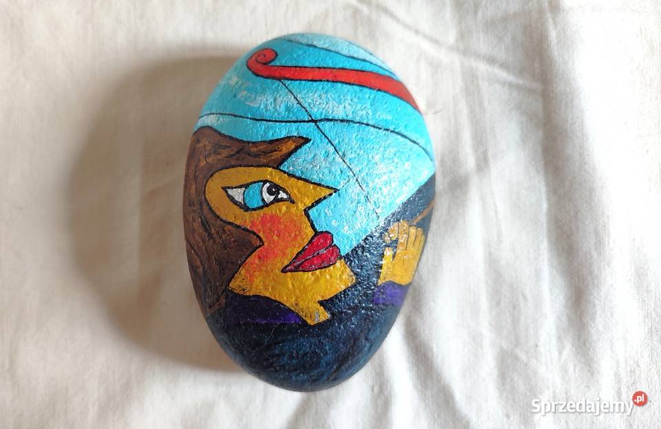 Duży ręcznie malowany kamień twarz portret Gdańsk