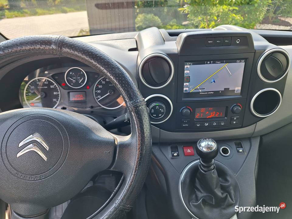 Sprzedam CITROEN BERLINGO 2015r 120 Brudzeń Duży