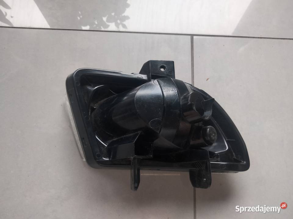 HYUNDAI i30 HALOGEN lewy swiatlo przeciwmglowe mazowieckie Pionki sprzedam