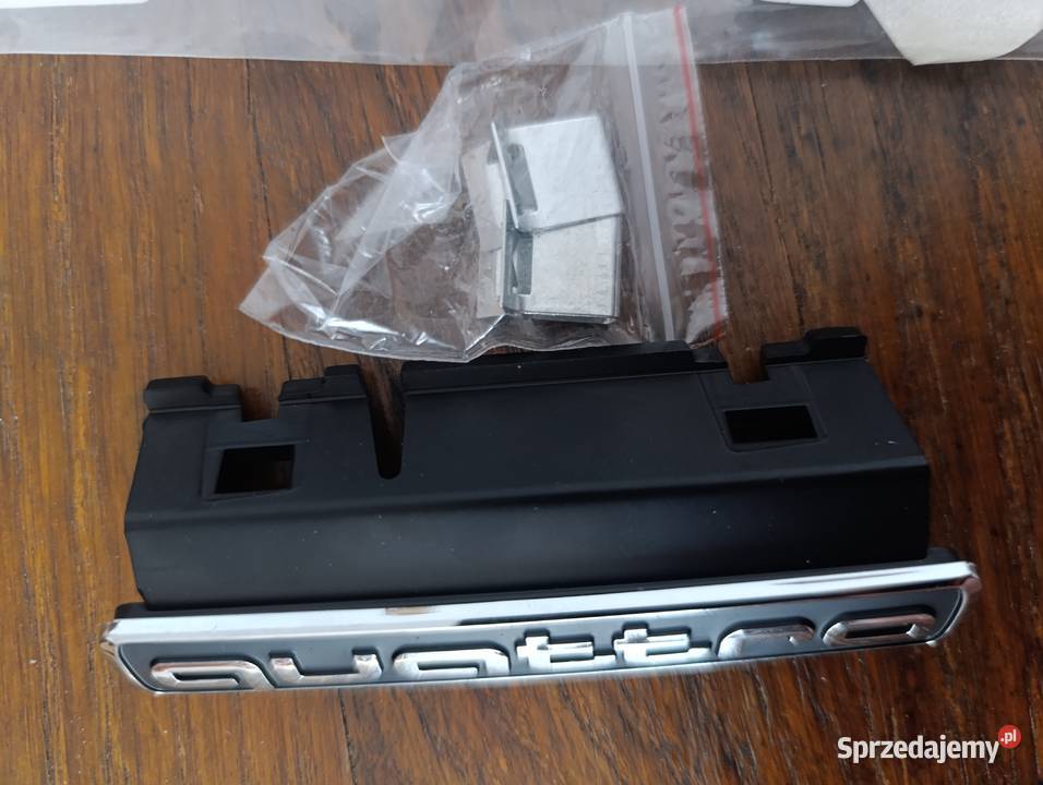 znaczek quattro gril Audi Chełm