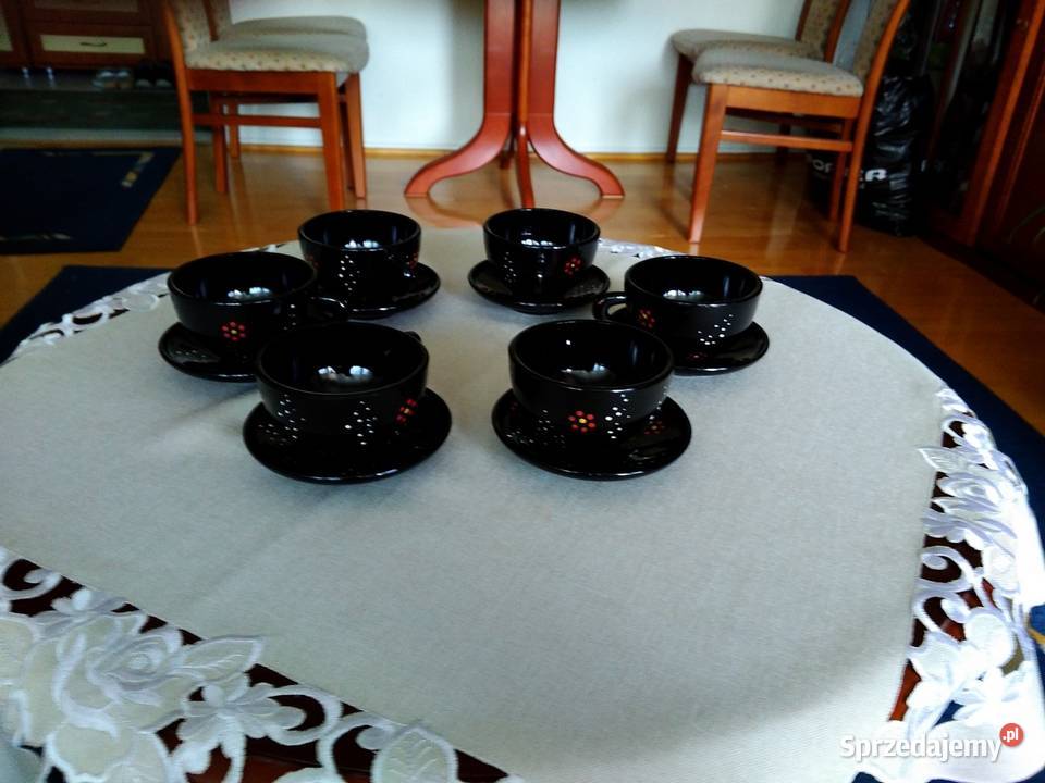 Filiżanka ze spodkiem hialitowa Huta HORTENSJA Gdynia