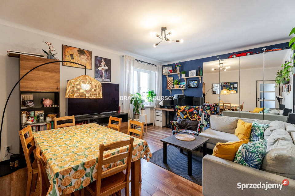 Mieszkanie Kraków os Szkolne 65m2 3 pokoje małopolskie sprzedam