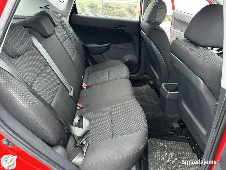 Hyundai i30 14 16V MPI 109 2009r 114 I 20022013 gniazdo AUX Wojkowice