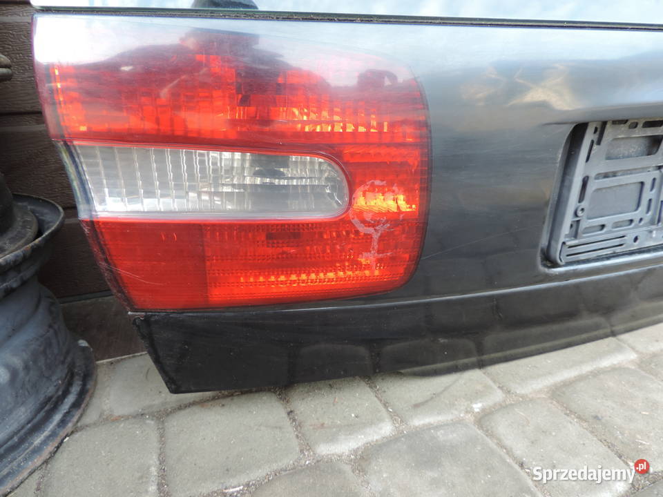 VOLVO V40 I FL TYLNA KLAPA BAGAŻNIKA
