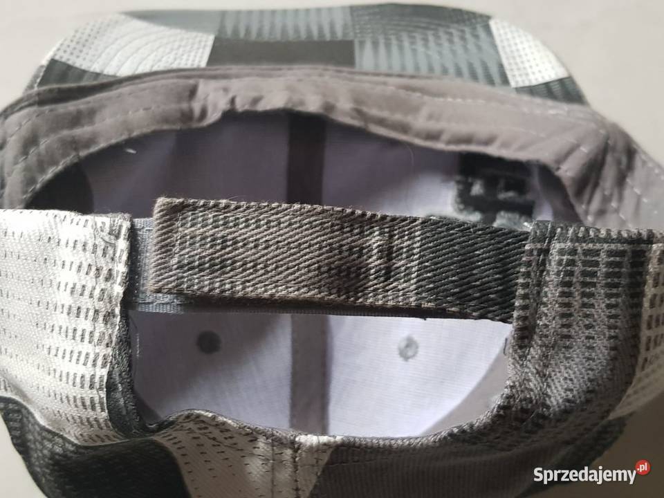 trzy kolorowa czapka z daszkiem Chapter damska Kielce