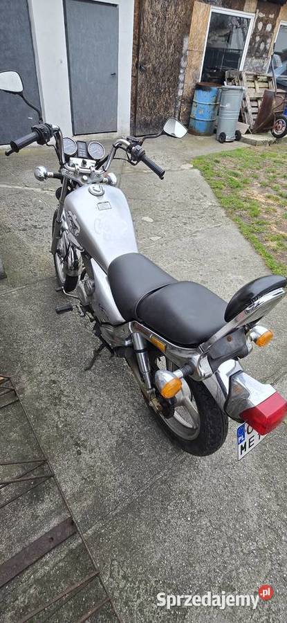 Sprzedam motocykl Daelim 125ccmchopper Chróścice