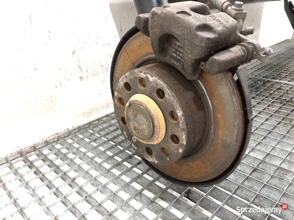 BELKA TYŁ SKODA OCTAVIA III Hatchback TYLNA