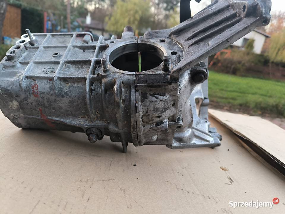 Fiat 126p obudowa skrzyni biegów osobowe Stalowa Wola