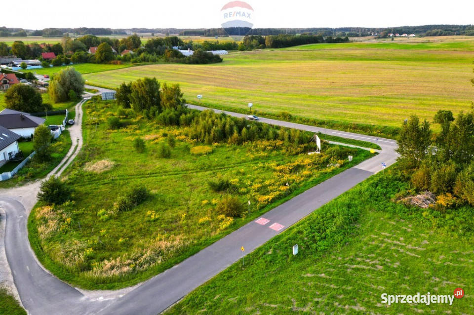 Teren pod zabudowę jednorodzinną z usługami Tomaszkowo