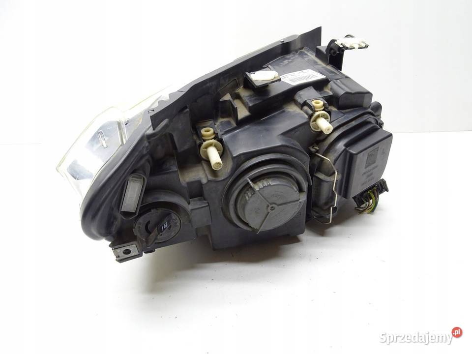 LAMPA REFLEKTOR LEWA LEWY PRZÓD PRZEDNIA BMW X1 sprzedam