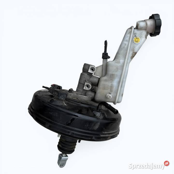 Serwo hamulcowe 585003Z980 Hyundai i40 16 CRDI