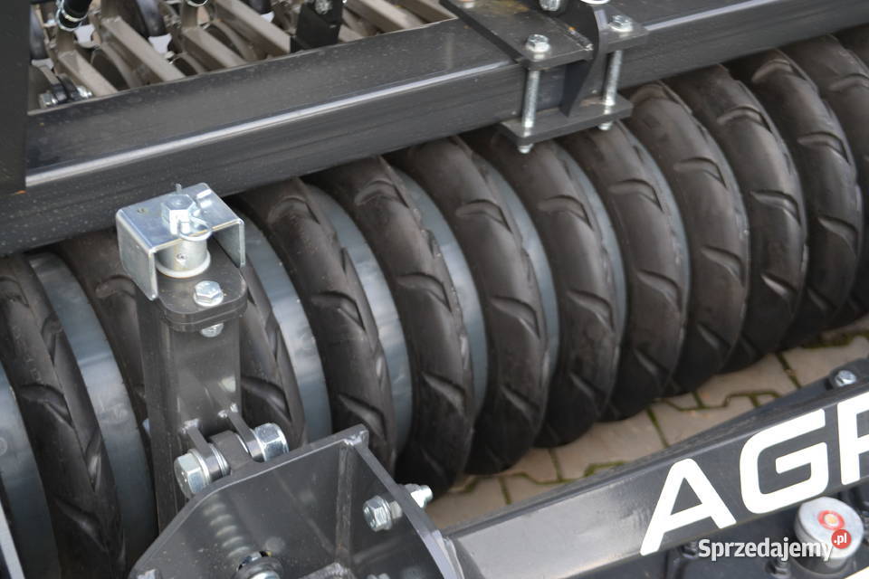 Agregat uprawowosiewny aktywny wał gumowy 600 nieuszkodzony Żółkiewka-Osada
