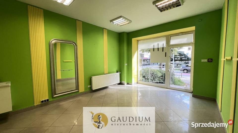 Lokal w centrum Gdyni z witryną 21230zł/m2 Gdynia