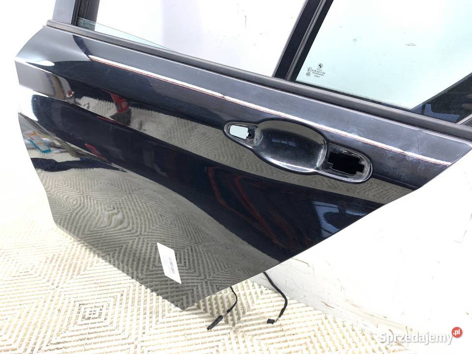 DRZWI LEWY TYŁ BMW F20 Hatchback 1119 Drzwi