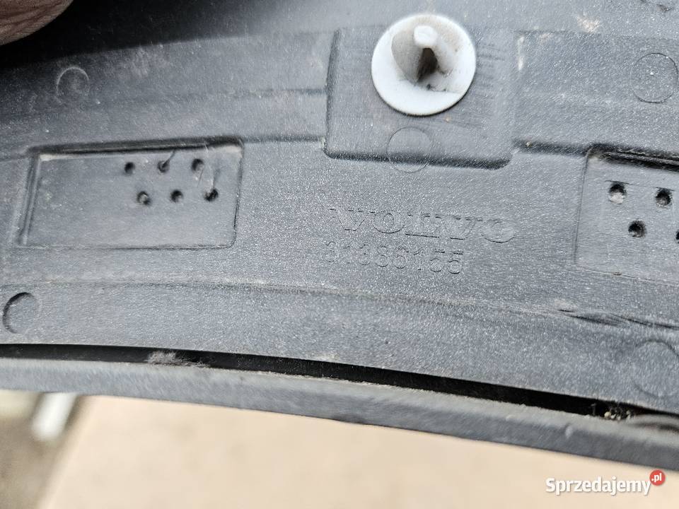 VOLVO V90 CROSS COUNTRY LISTWA BŁOTNIKA PRAWA wielkopolskie