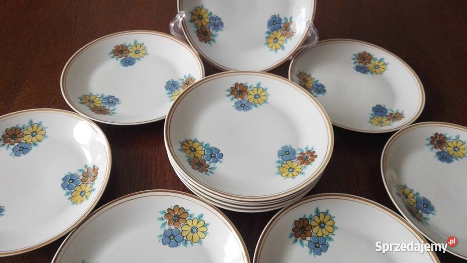 Talerze deserowe 12 porcelana Chodzież PRL Białystok