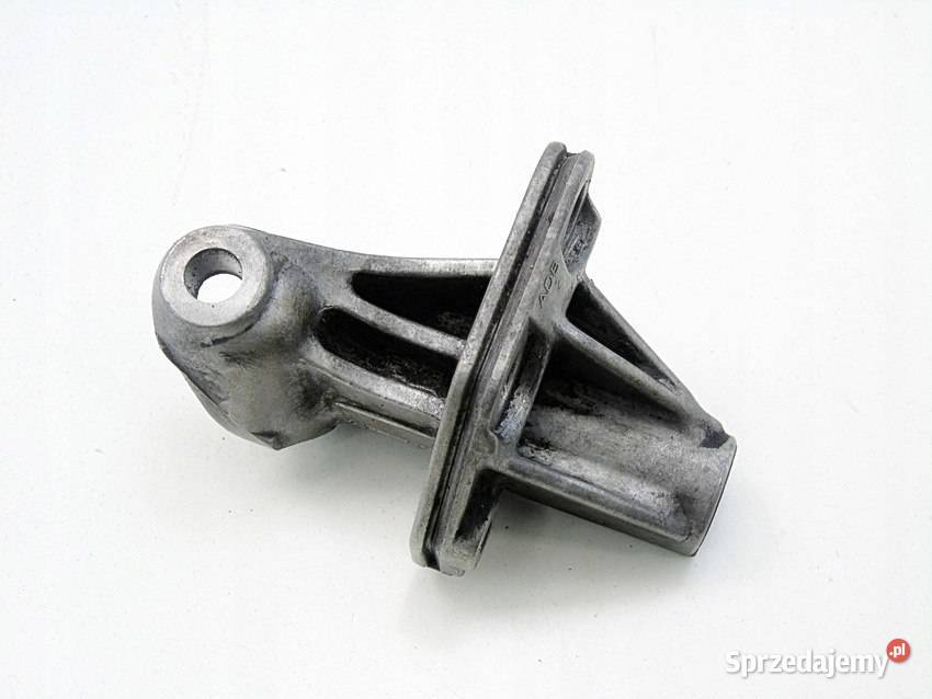ŁAPA WSPORNIK ALTERNATORA 25 TDI AUDI A4 A6 A8 osobowe Sosnowiec