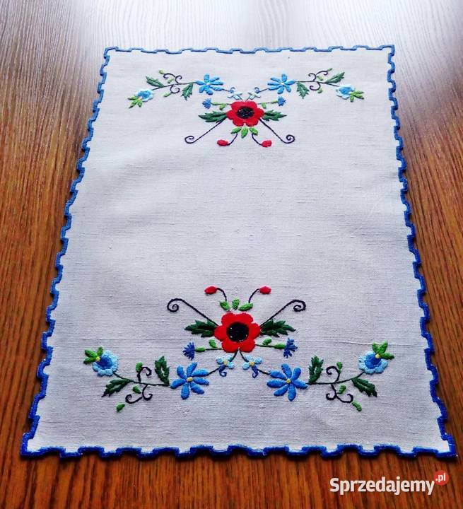 Bieżnik ręcznie haftowany haft kaszubski Kalisz