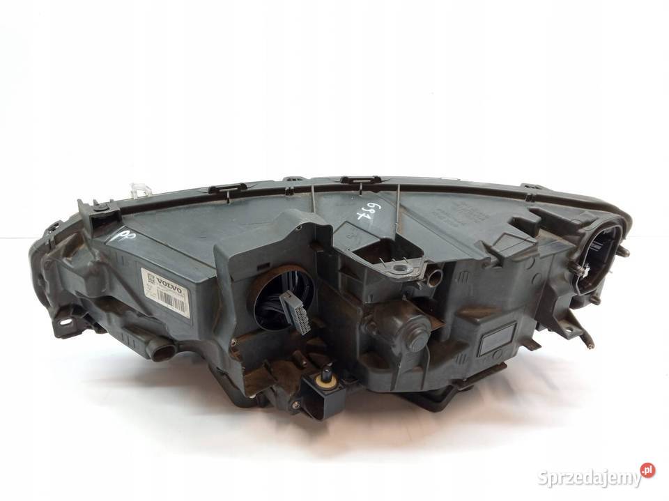 LAMPA PRZÓD PRAWA FULL LED USA 31386163 Volvo