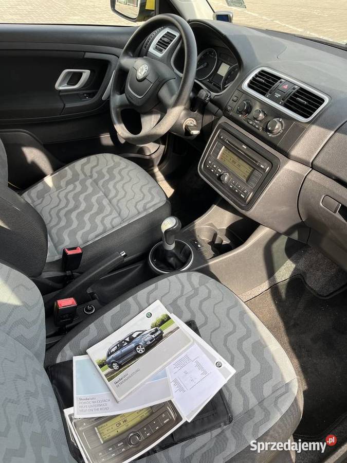 Skoda Fabia Kombi 14 Benzyna 2009 Żółta Faktura nieuszkodzony Fabia Škoda Kraków