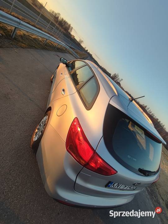 Kia Ceed 2016 benzyna gniazdo AUX