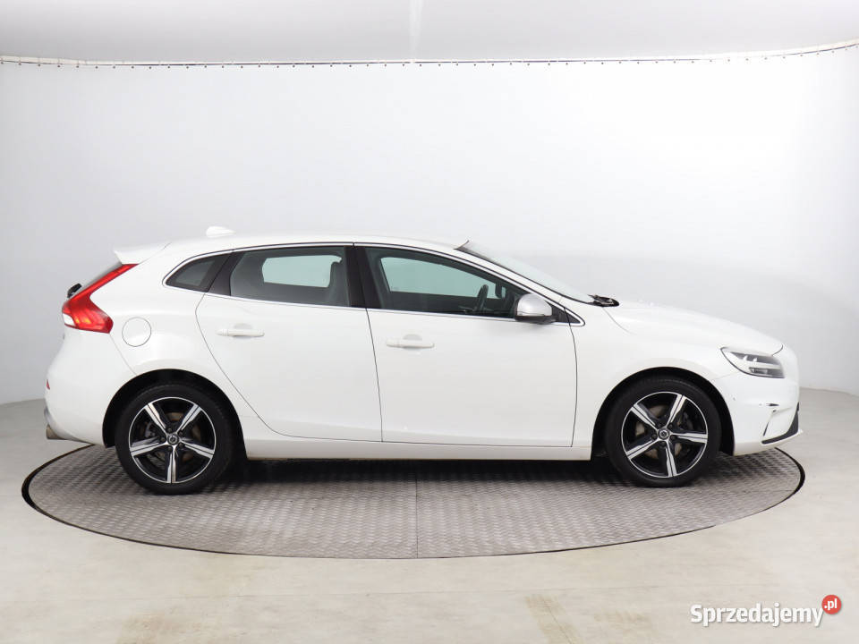 Volvo V40 20 T3 wspomaganie kierownicy