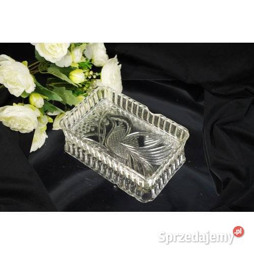 Prostokątna patera ze szkła prasowanego z Porcelana i szkło śląskie