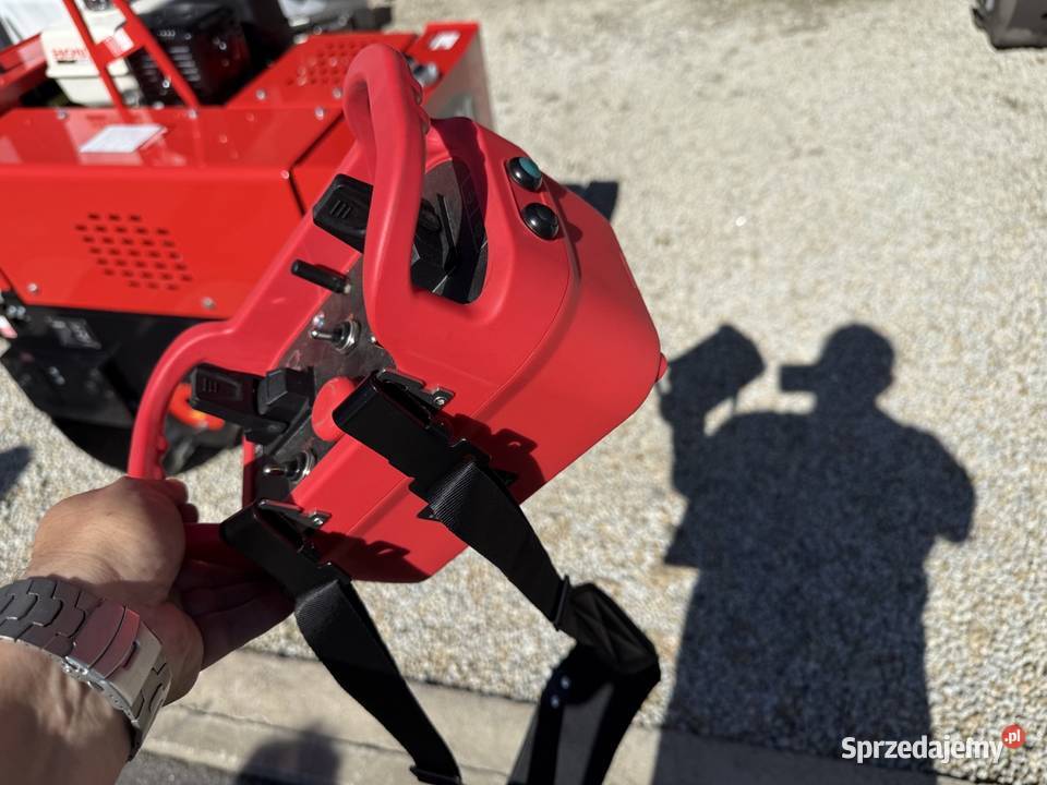 Walec HONDA KMM RR800RC ZDALNIE STEROWANY Rok produkcji 2025