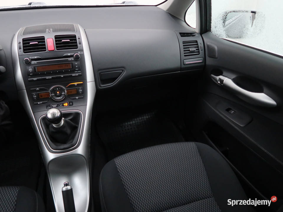 Toyota Auris 16 Valvematic Rok produkcji 2010 Lublin sprzedam