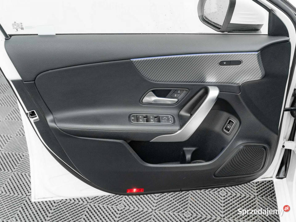 Mercedes A 200 GD8K647200 d Progressive 8GDCT wspomaganie kierownicy