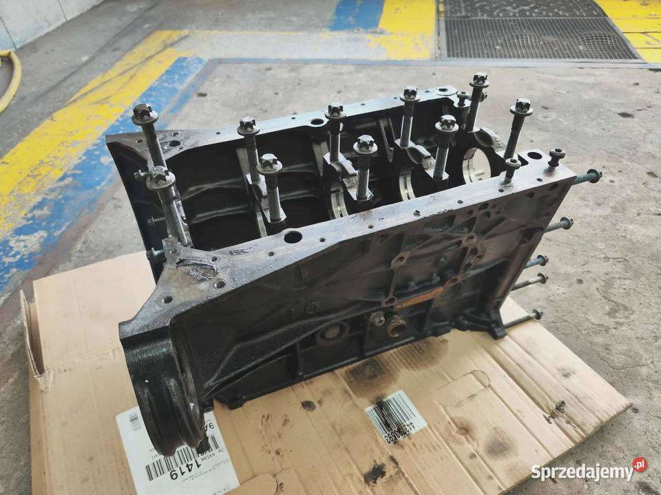 Blok silnika mercedes sprinter 906 22 cdi sprzedam