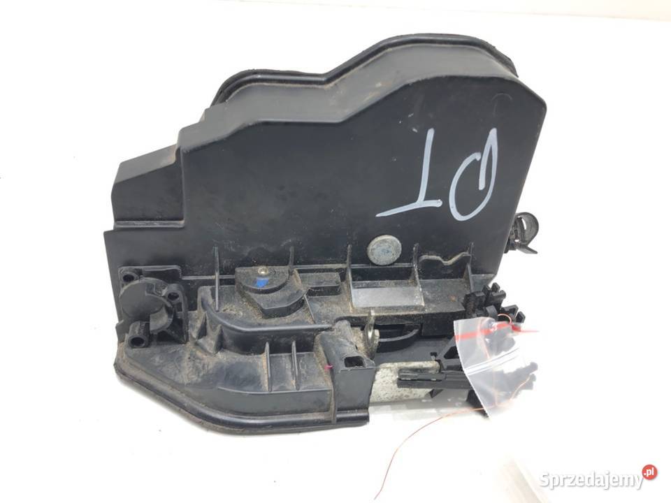 ZAMEK DRZWI PRAWY TYŁ BMW E71 SUV 7202148 0714 osobowe