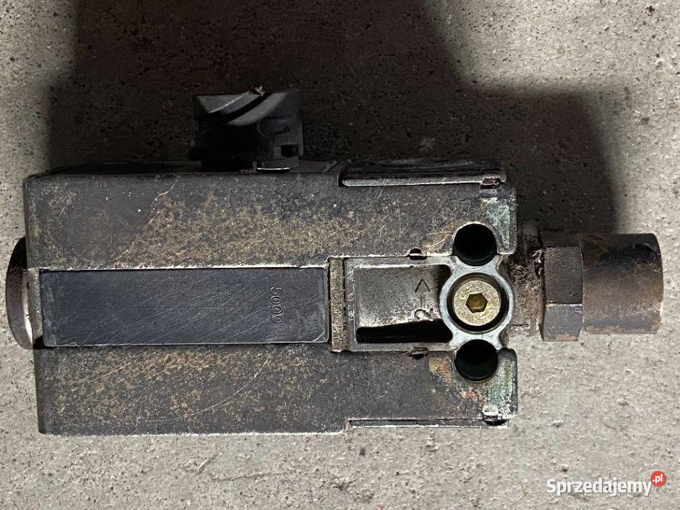 Elektro Zawór 0049978536 Atego Axor Actros Maszewo sprzedam