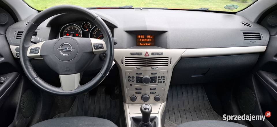 Opel Astra H GTC 16 Benzyna 115 Pierwszy