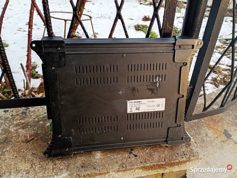 Wzmacniacz samochodowy 4 kanałowy Blaupunkt GTA Blaupunkt