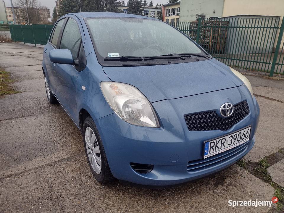 Toyota Yaris II 10 Benzyna 2007 4/5 Jasło
