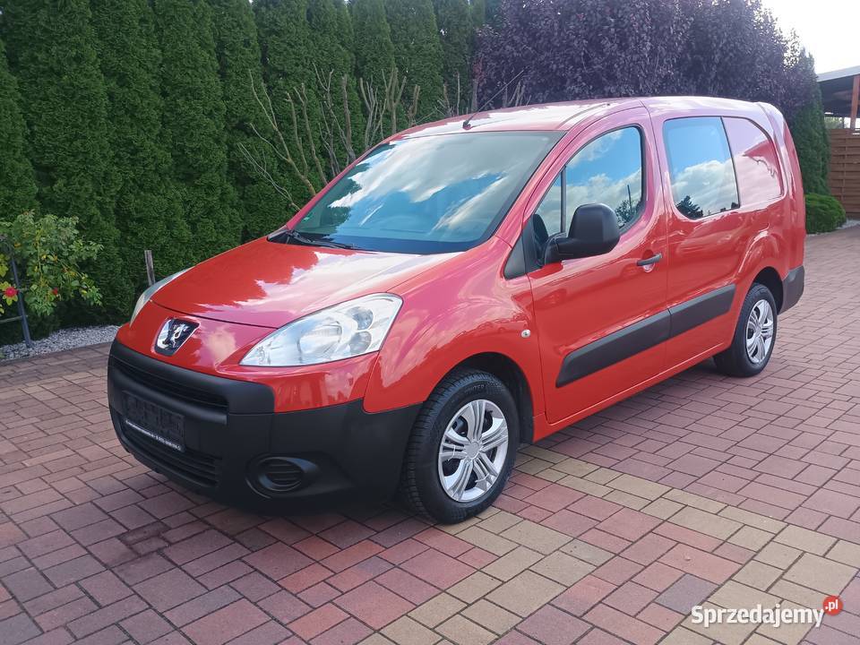 Peugeot Partner II LONG 2011r 16d 90 5osób Samochody osobowe Witkowo
